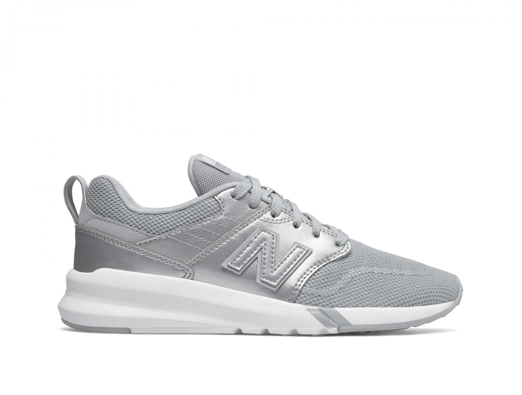 Zapatilla New Balance 009 Mujer Gris Real Kicks