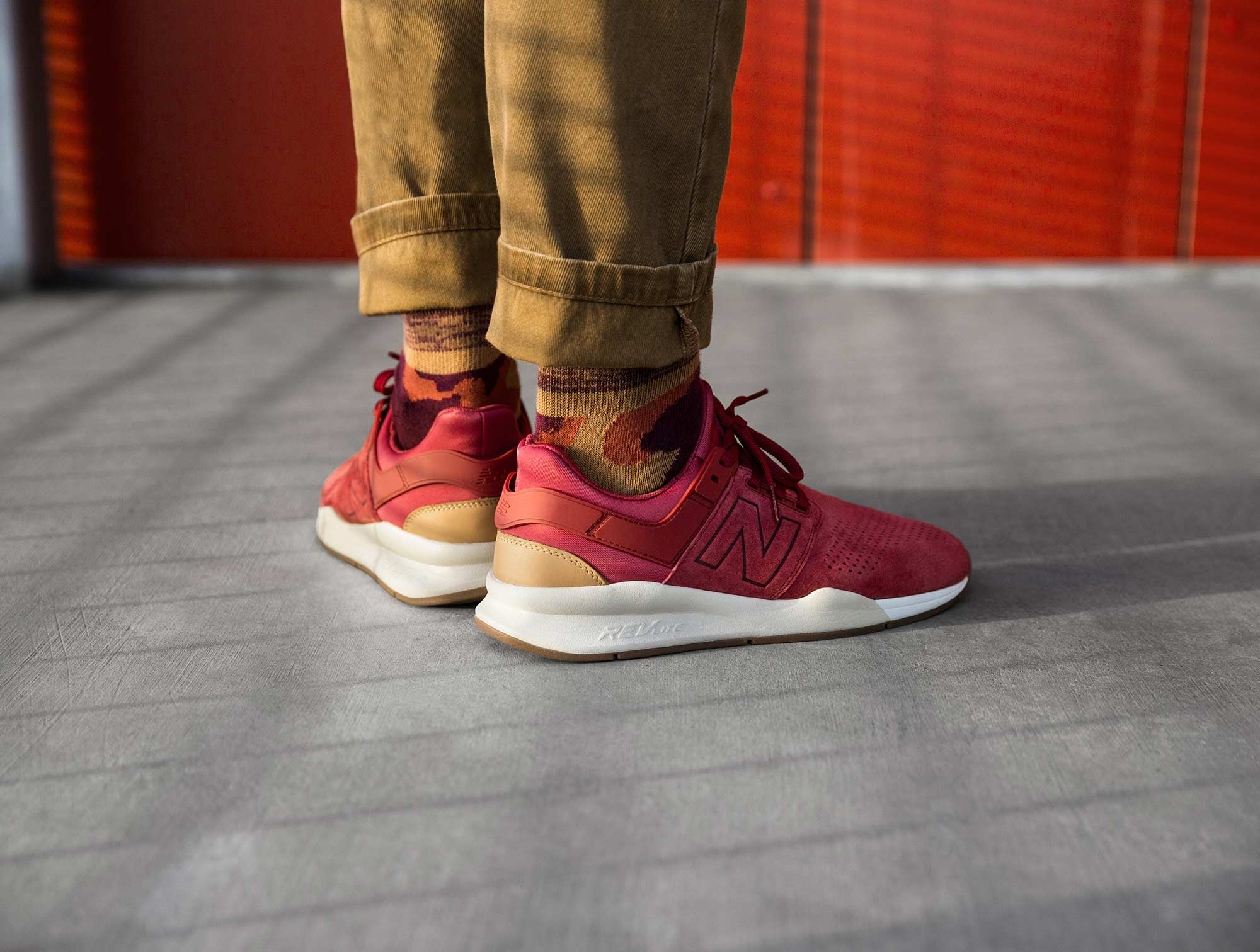 New balance 247 hombre naranja sales